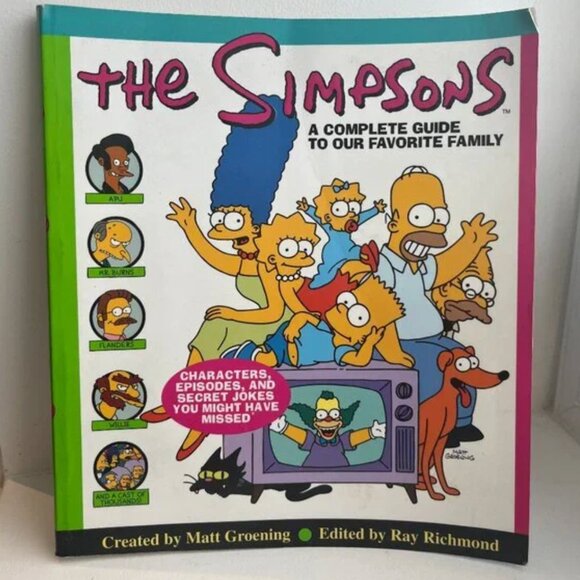COPY - UNIVERSAL STUDIOS Maggie Simpson Plush Doll & The Simpsons Guide - Picture 4 of 15